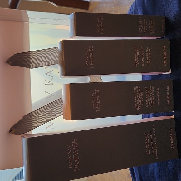 Mary Kay Timewise Age Minimize 3D - Picture 2 of 3